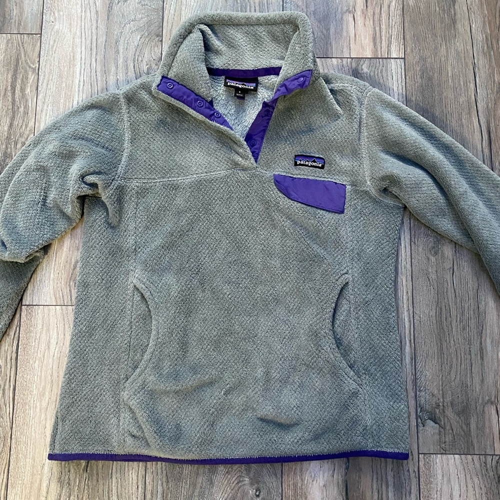 Grey Patagonia Sweatshirt, Size Small